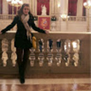 Meet your Posher, Nina